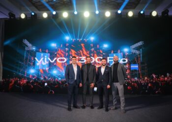 vivo تُطلق X300 Pro مدعومًأ بكاميرا ZEISS APO بدقة 200 ميجابكسل