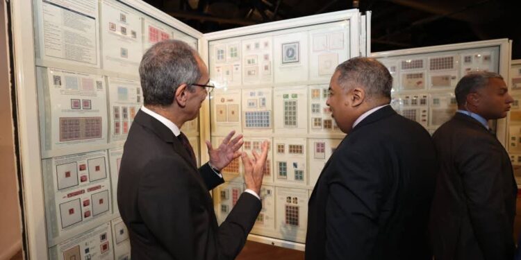 مرور 160 عامًا على إصدار أول طابع بريد مصري