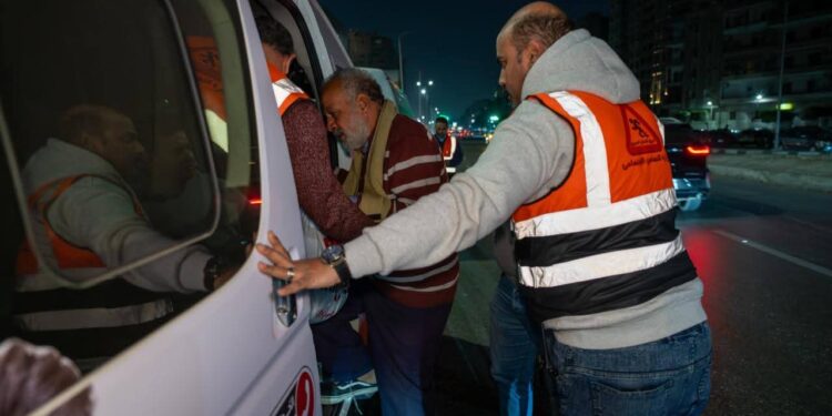 تكثيف الحملات الليلية لإنقاذ مواطنين بلا مأوى