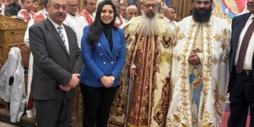 النائبة شذا حبيب في كنيسة العمرانيه تهنيء الأخوة الاقباط