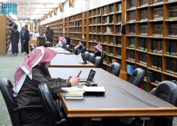 مكتبة المسجد النبوي رافدٌ علميّ للباحثين ووجهة لطلاب العلم