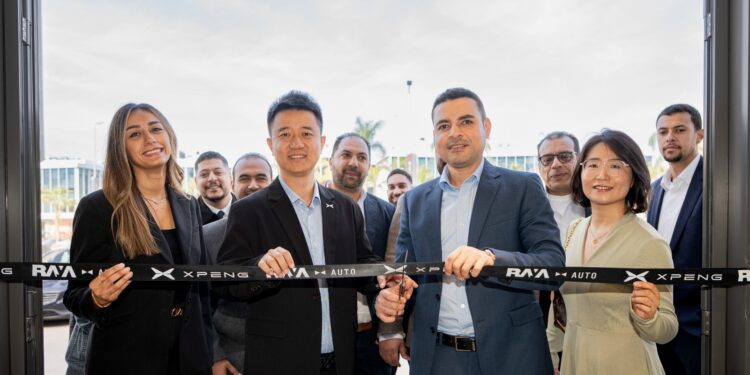 افتتاح أحدث صالة عرض XPENG الكهربائية في مصر