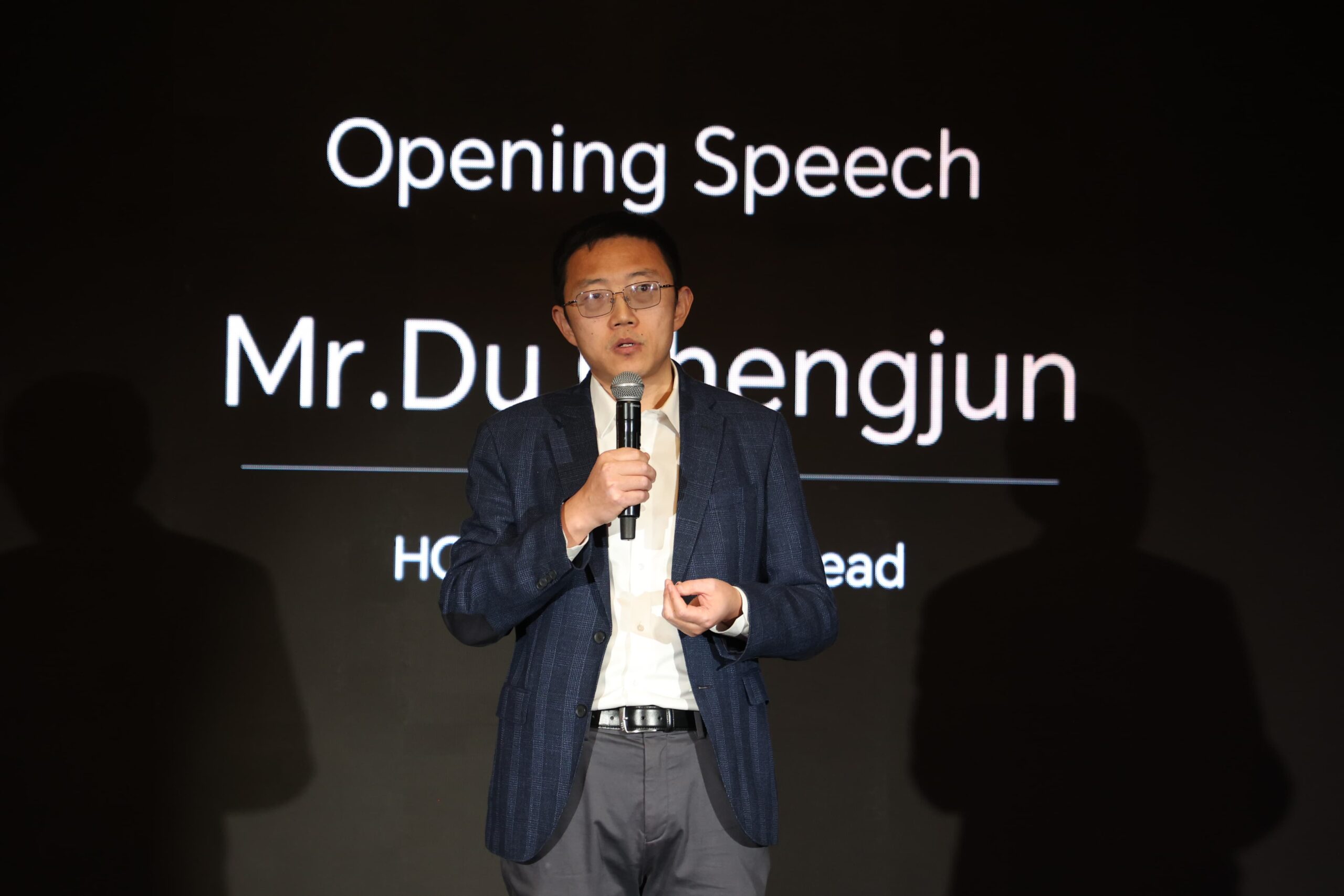 HONOR تطلق Magic8 Pro في السوق المصرية