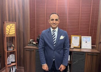 عبد الوهاب: التوترات الأمريكية الإيرانية تدعم موجة صعود للذهب