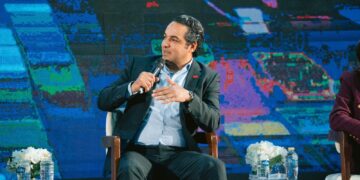 فتحي: إي آند مصر ترسخ استراتيجية ذكاء اصطناعي مستدامة