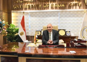 “عبد الباري” يتسلم مهام رئاسة جامعة مدينة السادات