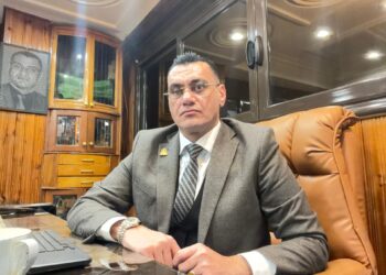“عبدالمنعم” يهنئ البابا والاخوة الاقباط بعيد القيامة المجيد