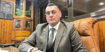 “عبدالمنعم” يهنئ البابا والاخوة الاقباط بعيد القيامة المجيد