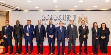 محافظ المركزي المصري يلتقي رئيس مجموعة بنك التنمية الإفريقي لبحث أوجه التعاون