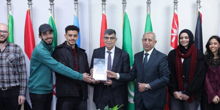 الأكاديمية العربية تكرم أبطال”RoboCup” بعد فوزهم بالمركز الأول