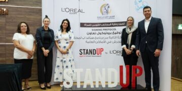 لوريال باريس تجدد شراكتها مع “مُطَمن” لإطلاق المرحلة الثانية من “ستاند أب”