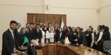 مجلس الشباب المصري بالعبور يشارك في مناقشات مشروعات تخرج تجارة بنها