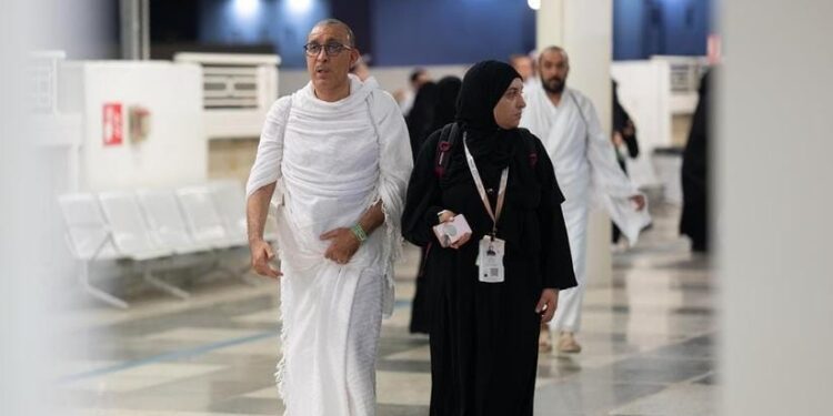المسجد النبوي يستقبل ضيوف الرحمن بعد أدائهم مناسك الحج