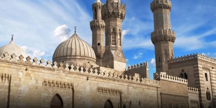 التقديم لمسابقة التعاقد مع 8000 معلم مساعد لغة عربية بالمعاهد الأزهرية