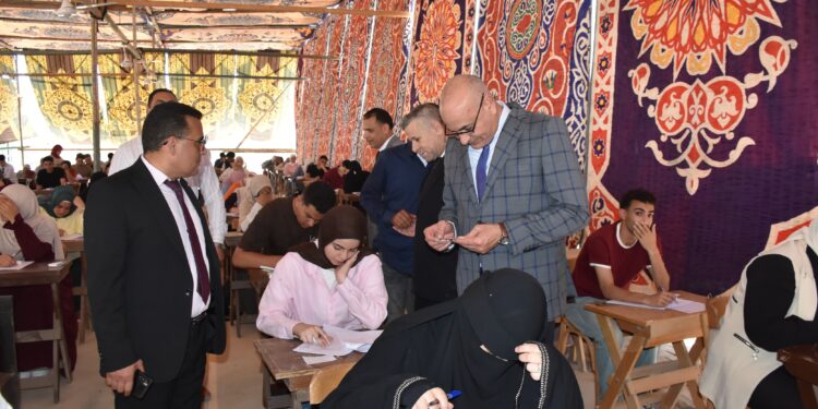«عبدالباري»: توفير بيئة داعمة تضمن راحة الطلاب خلال الامتحانات