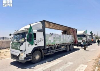 وصول قافلة مساعدات إنسانية جديدة من مركز سلمان للإغاثة إلى غزة