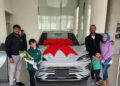 تسليم الدفعة الأولى من سيارة BYD Ti7