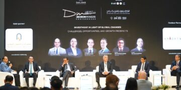 الصناعة والتكنولوجيا والسياحة تقود فرص النمو في مصر