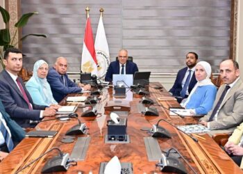 بحث الموقف التنفيذي لـ برنامج “إدارة مياه دلتا النيل”