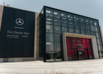 عز العرب ستار تفتتح صالة عرض متكاملة لسيارات مرسيدس-بنز المستعملة المعتمدة