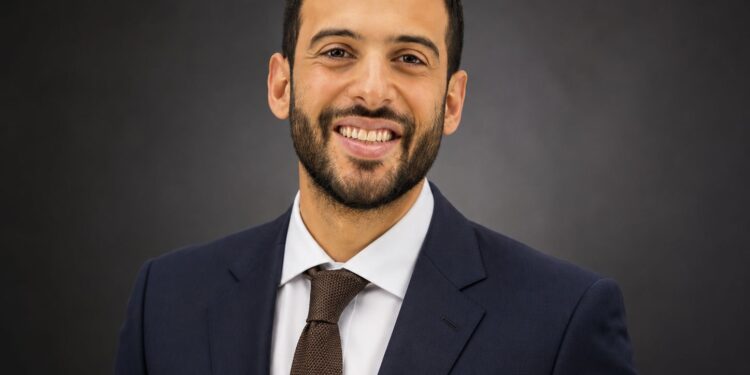 عبد العزيز: الذهب يحافظ على جاذبيته كملاذ للتحوط وسط تقلبات الأسواق