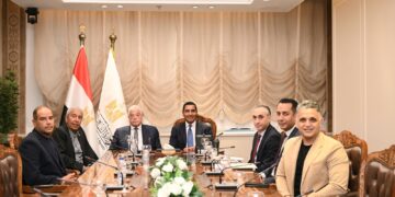 نادي السيارات يبحث مع وزير الشباب مستقبل ‏‏‏رياضات المحركات في مصر