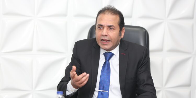 سعيد : الهوية الرقمية وبصمة الوجه وربط البيانات الحكومية ضرورة لضبط سوق المحمول