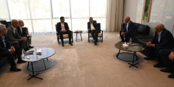 وزير الصناعة يزور مصنع «نيو كونكريت» ومشروع «خزن» للتخزين الذاتي بـ العلمين