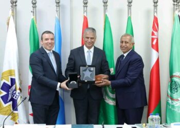 تكريم الفريق الاستشاري لمشروع «لنشات الإسعاف المائي»