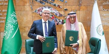 “سلمان للإغاثة” يوقّع برنامجًا مشتركًا لدعم ورعاية الأيتام في غزة