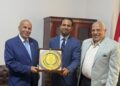 “بحر للأنظمة القانونية” تكرم علي سالم تقديرًا لدوره في دعم الصناعة