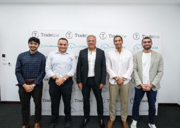 “تريدلاين” تُوَقِّع اتفاقية مع “أوتو بالص” لإطلاق “أول ساعة ذكية للسيارات”