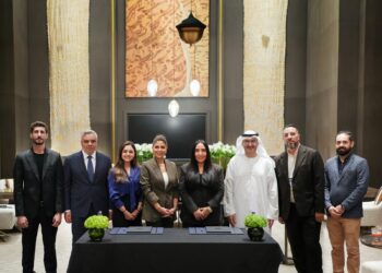 جي إف إتش وفوربس الشرق الأوسط يتعاونان لإطلاق منصة عالمية للأعمال في دافوس 2027