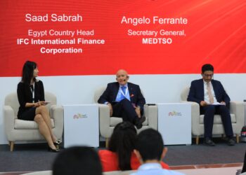 «مصر للطاقة» يناقش متطلبات تكامل شبكات الكهرباء وتجارة الطاقة بين الدول