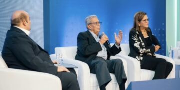 عمرو موسى من قمة صوت مصر2026: السلام ضرورة لتحقيق التنمية