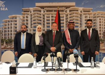 توقيع عقد نقل ملكية أرض بالمرحلة الأولى من “بورتو البحر الميت” بـ 2.6 مليون دولار