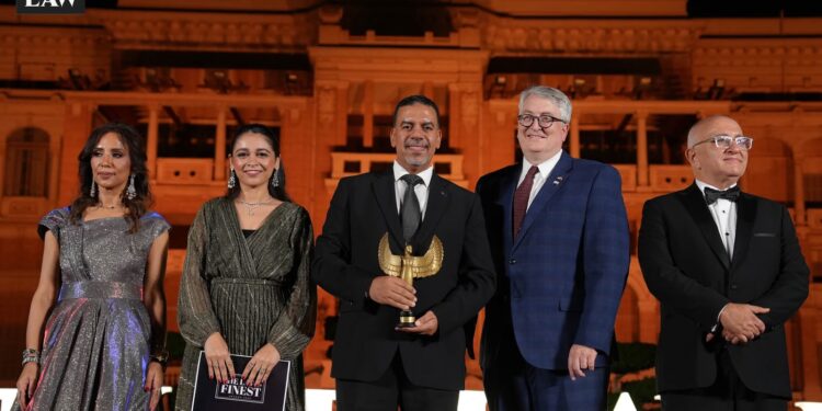 “التجاري الدولي”يفوز بجائزة «The General Counsel of the Year» للتميز في القطاع القانوني