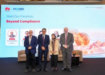 مناقشة تحديات السحابة الهجينة والبيانات القديمة وعمليات التدقيق